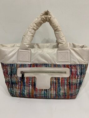 CHANEL Ivory and Multicolor Tweed Quilted Tote